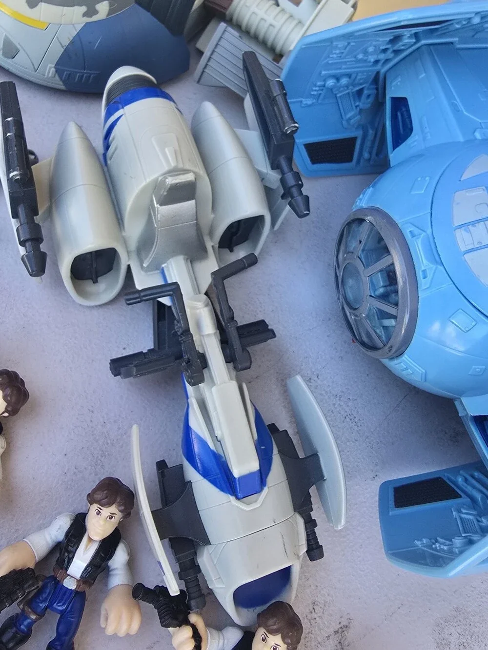 Star Wars Action Figure & Vehicle Lot - Blue, White, Gray